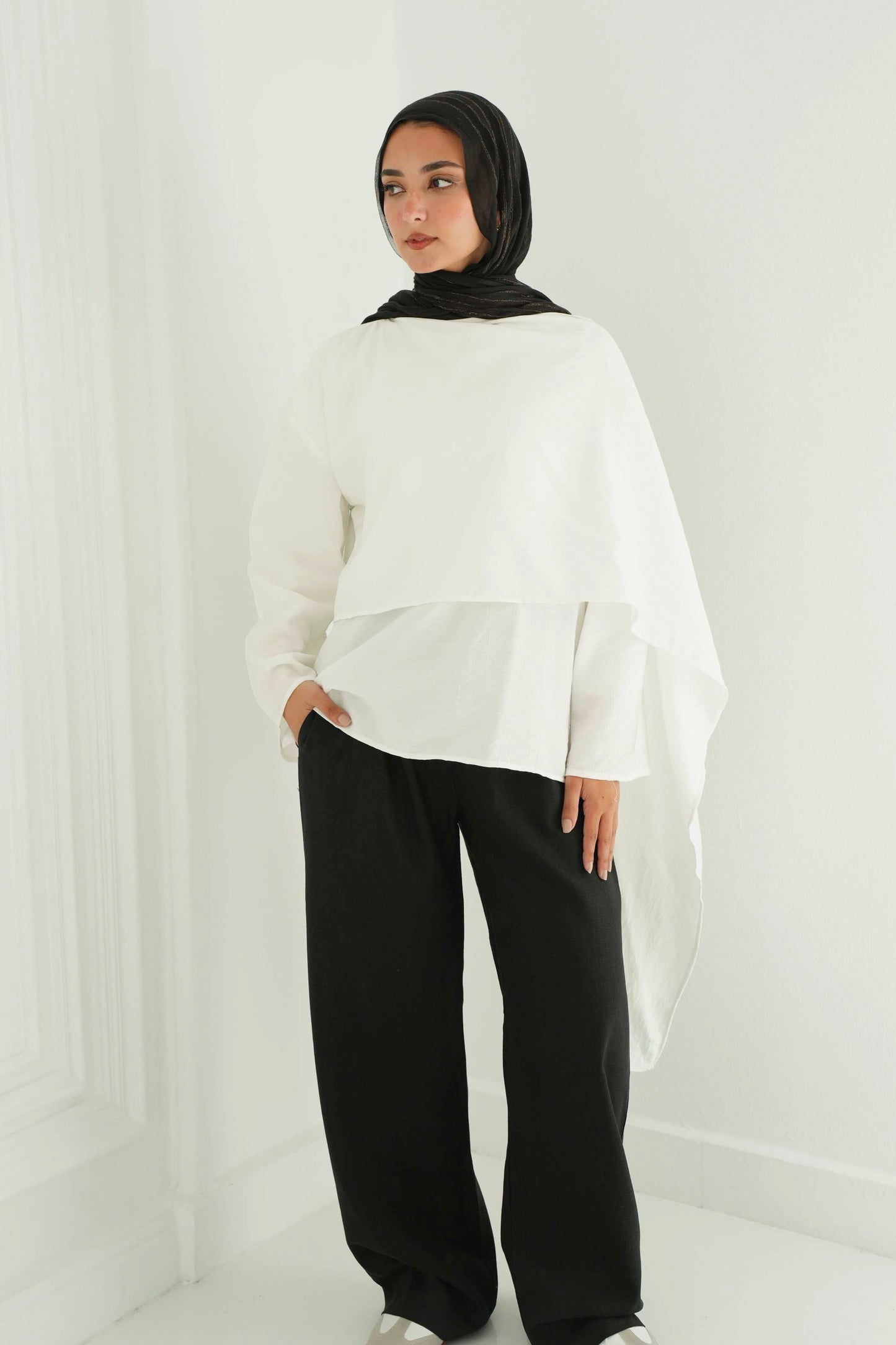 Scarf Blouse in Offwhite