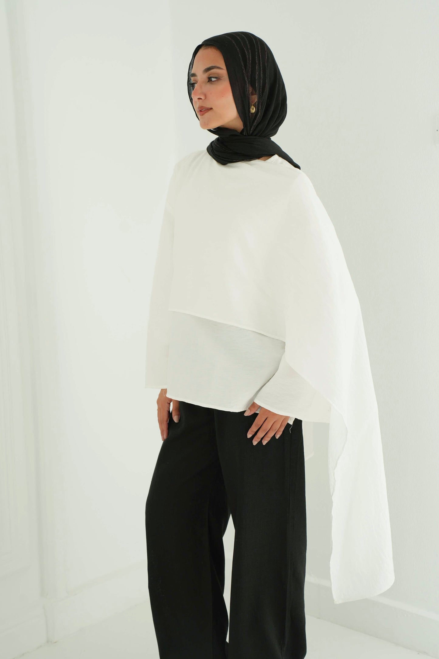 Scarf Blouse in Offwhite