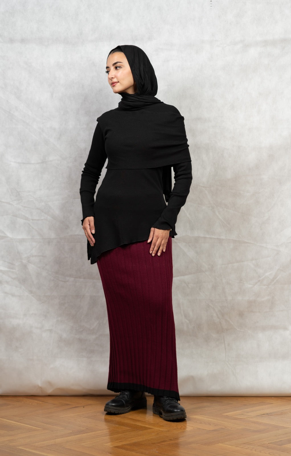 Knit Contrast Hem Skirt - Burgundy