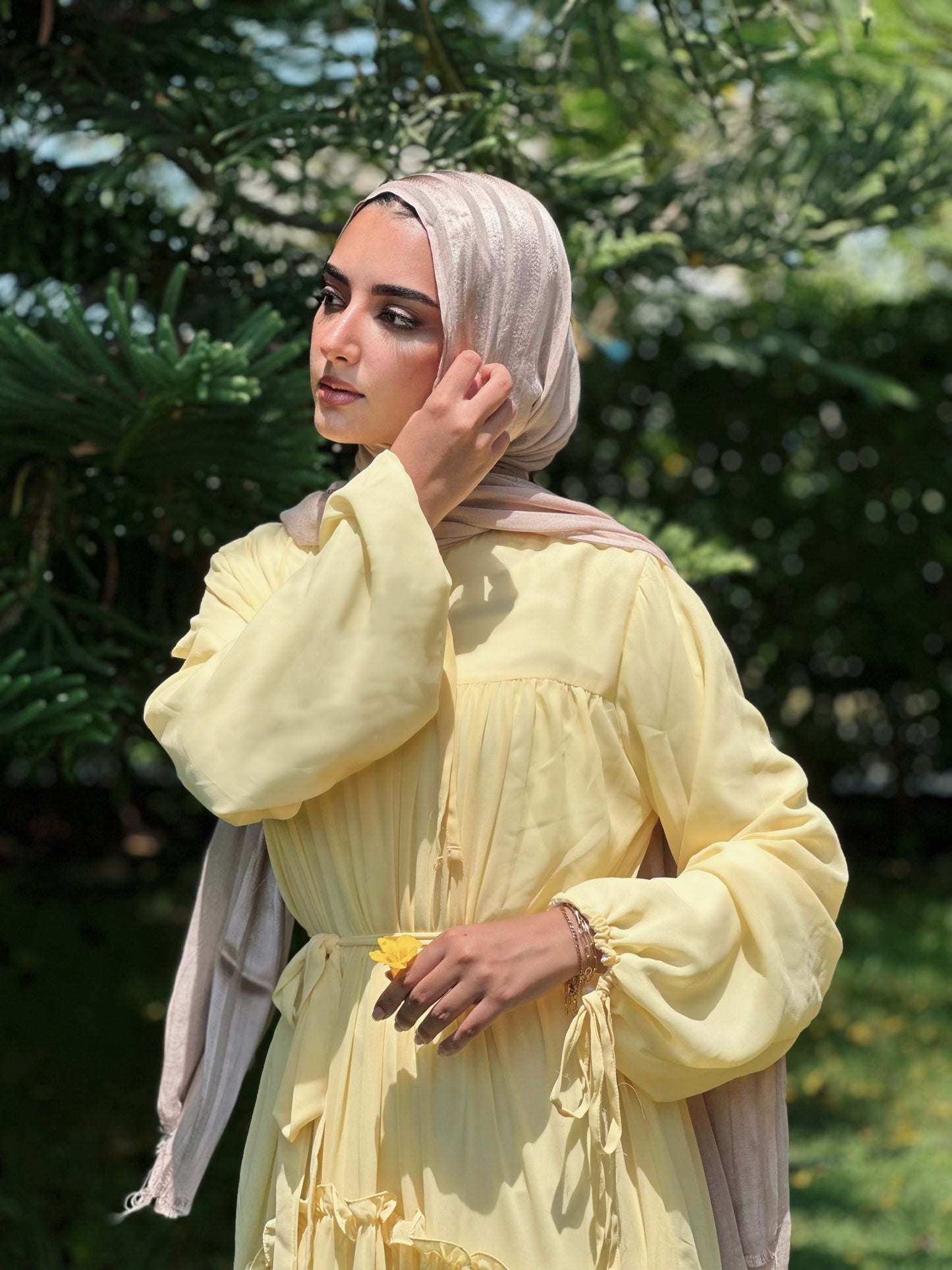 Grace dress in butter yellow