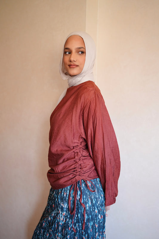 Ruched side top in Brick