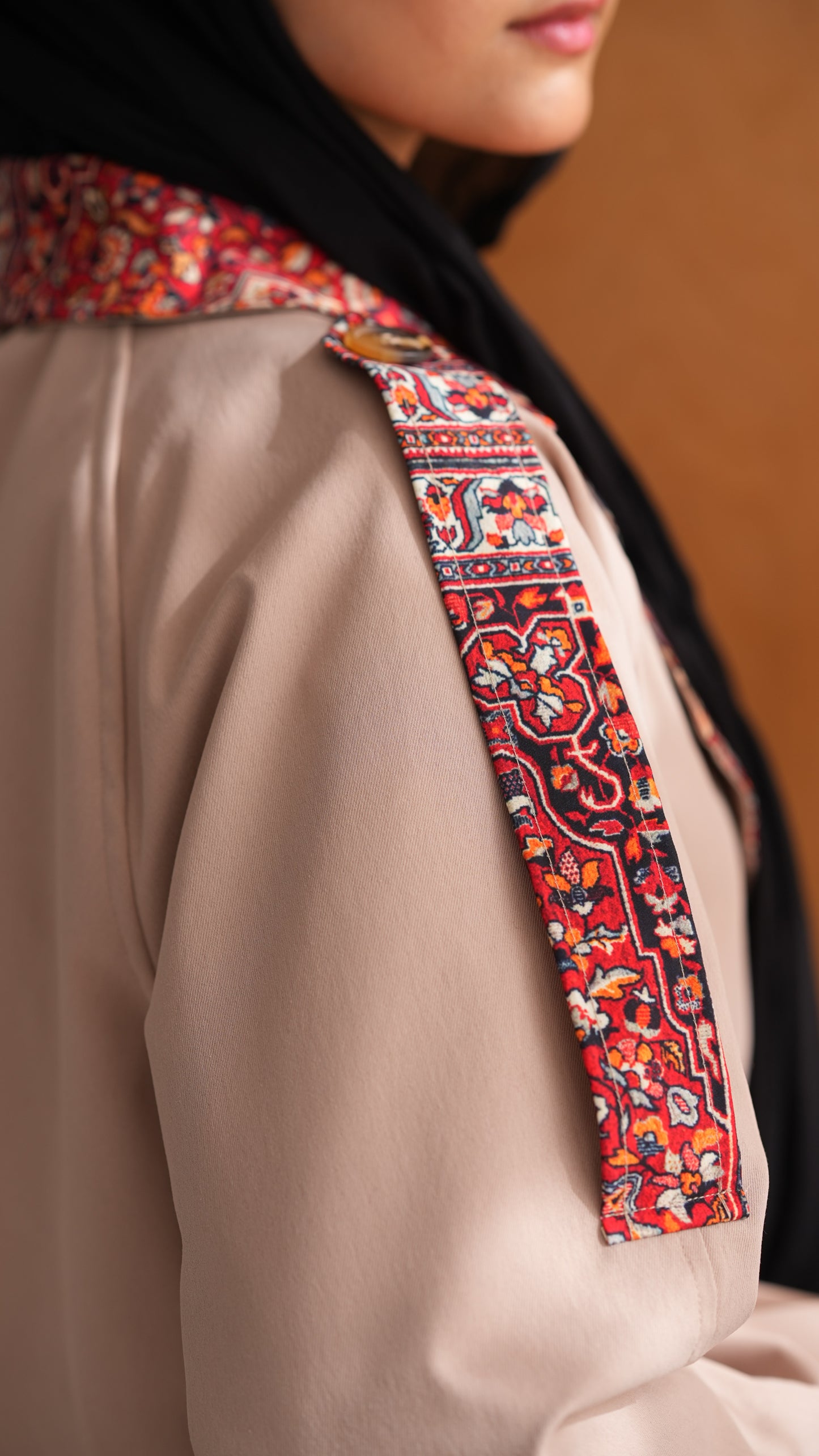 Persian mini trench in Beige