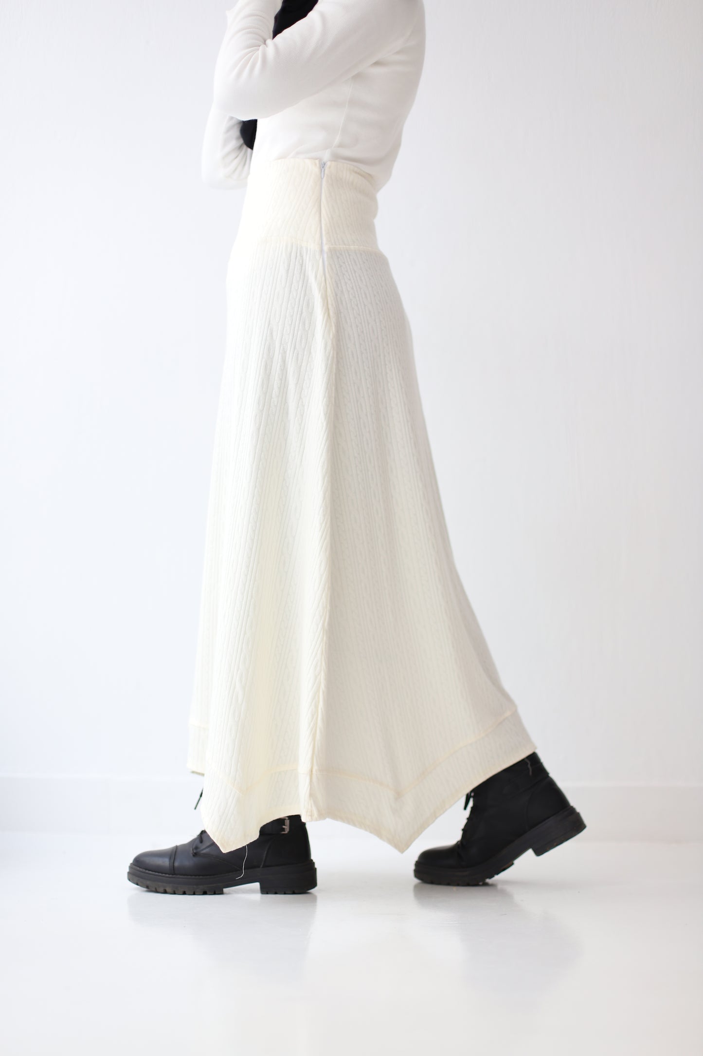 Elle Zigzag Knit Skirt - Offwhite